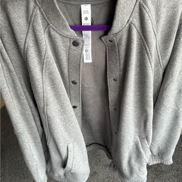 NEW LULULEMON Scuba Oversized Gray Varsity Jacket Plush - Super Cute! MSRP: $168 - Picture 9 of 16